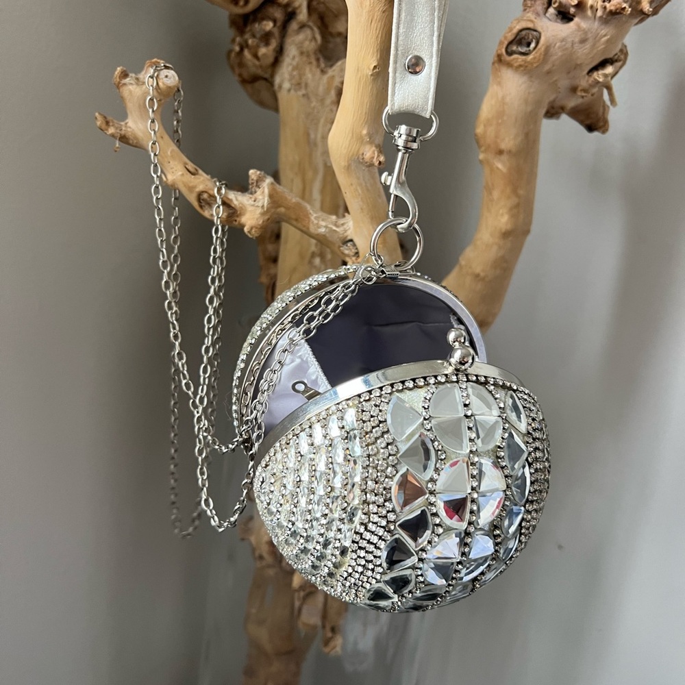 Bridal or cocktail round, sparkling bag with chain and strap